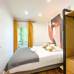 Urban Flat 99 - Spacious 6 Bdr Apartment In Paris