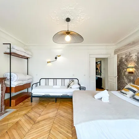 Urban Flat 99 - Spacious 6 Bdr In Apartment Paris